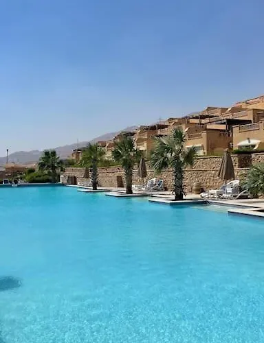 Rooftop In Ainsokhnatelal, Families Only, No Pets Allowed شقة
