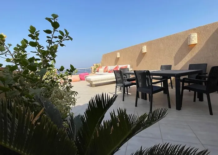 Rooftop In Ainsokhnatelal, Families Only, No Pets Allowed * عين السخنة